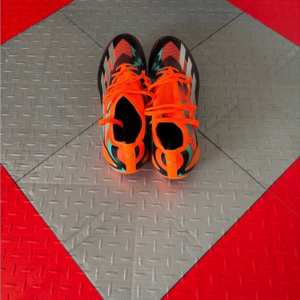 Adidas Men’s ' Vibrant Orange and Black Soccer cleats